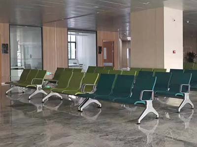 Dental waiting room chairs installed in Guilin clinic patient area